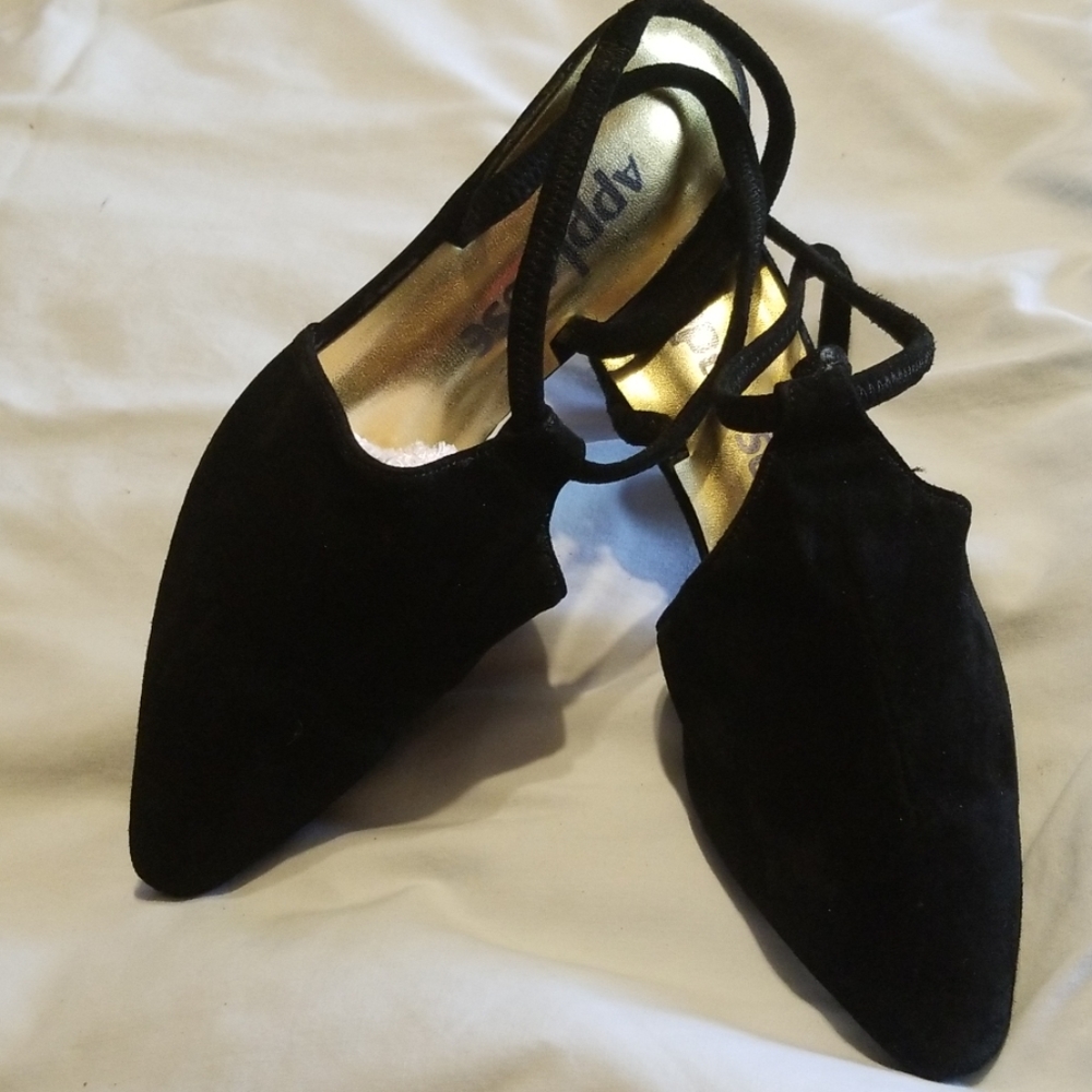 Close toe Shoe Sandle - Picture 2 of 4